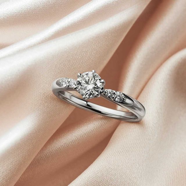 かわいい婚約指輪・結婚指輪選び！大切なパートナーに贈る人気の