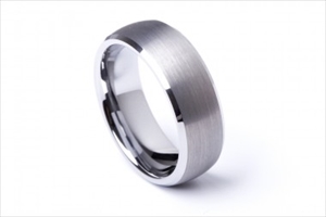 個性ある素材選び！つや消し（マット仕上げ）加工のメリット ｜ 婚約