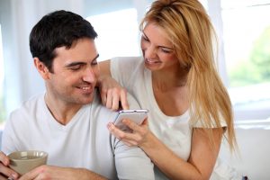 キュービックジルコニアの見分け方とは？天然と模造ダイヤモンドの違い 